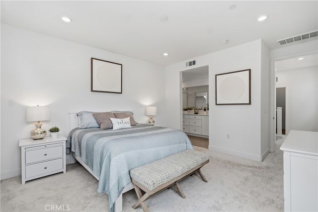 208 Yerba, Irvine, CA 92618