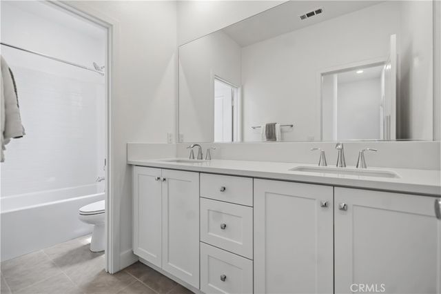 208 Yerba, Irvine, CA 92618