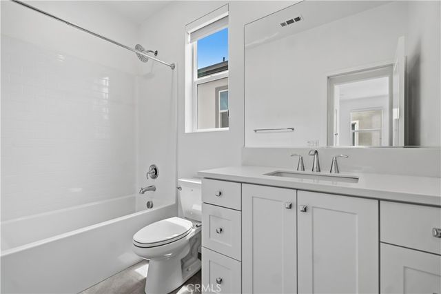 208 Yerba, Irvine, CA 92618