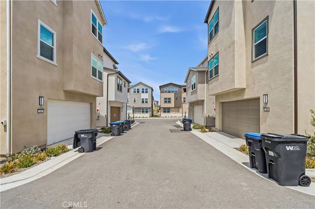 208 Yerba, Irvine, CA 92618