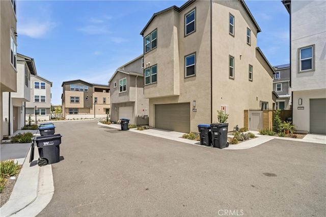 208 Yerba, Irvine, CA 92618