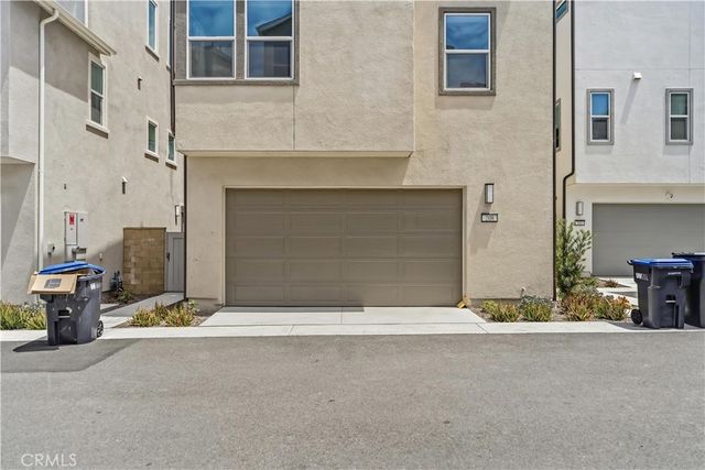 208 Yerba, Irvine, CA 92618