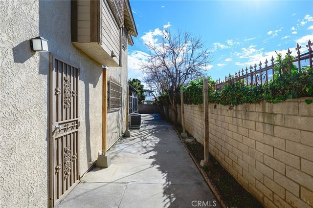 2555 Angelus Ave, Rosemead, CA 91770