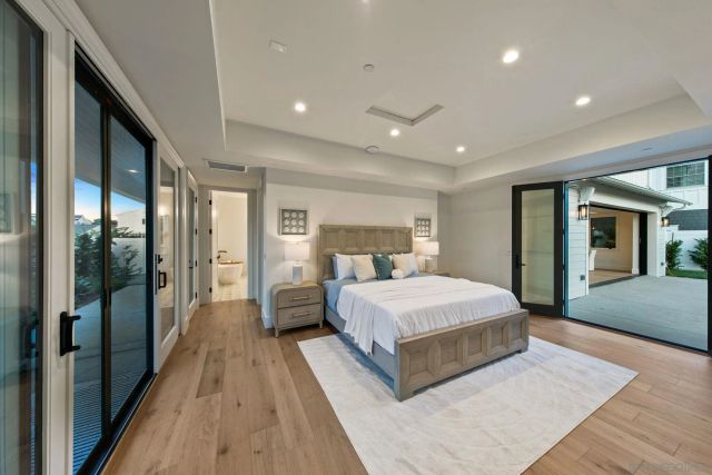 910 Balboa Ave, Coronado, CA 92118