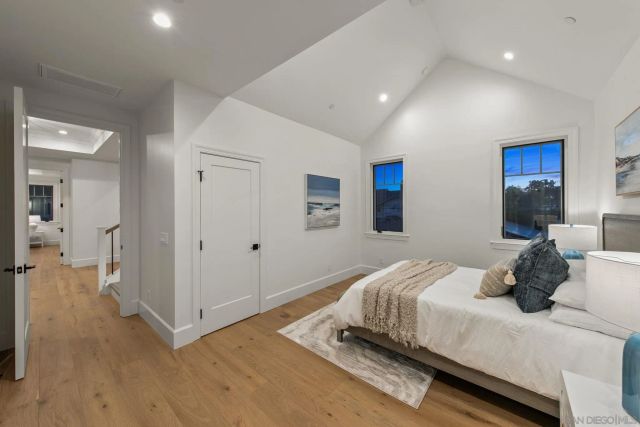 910 Balboa Ave, Coronado, CA 92118