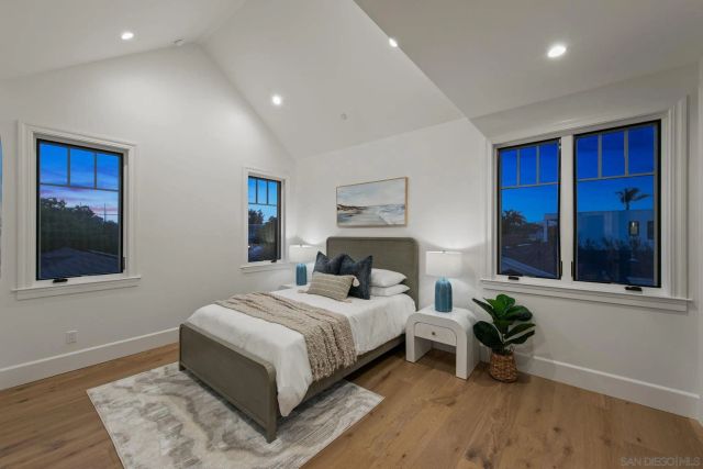 910 Balboa Ave, Coronado, CA 92118