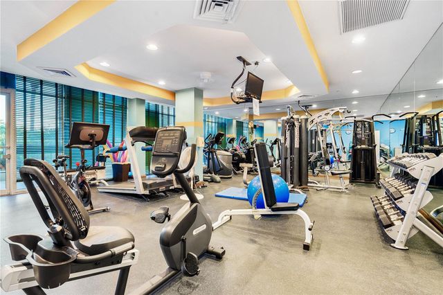 1800 BENJAMIN FRANKLIN DRIVE A905, Sarasota, FL 34236