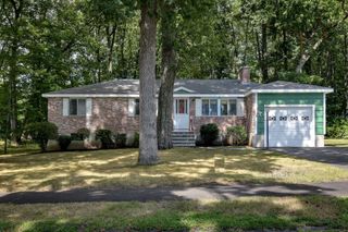 12 Claudette Circle, Framingham, MA 01701