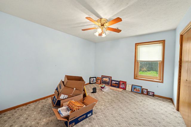1610 Kaci Cir, Salina, KS 67401