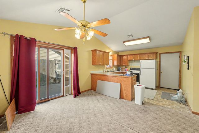 1610 Kaci Cir, Salina, KS 67401