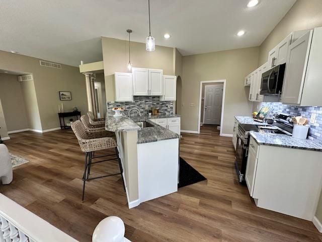 3201 N Lakecrest, Wichita, KS 67205