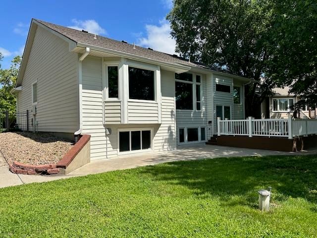 3201 N Lakecrest, Wichita, KS 67205