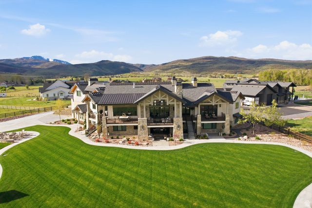 1034 S 9150 E, Huntsville, UT 84317