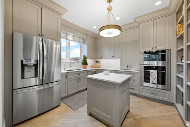 1034 S 9150 E, Huntsville, UT 84317
