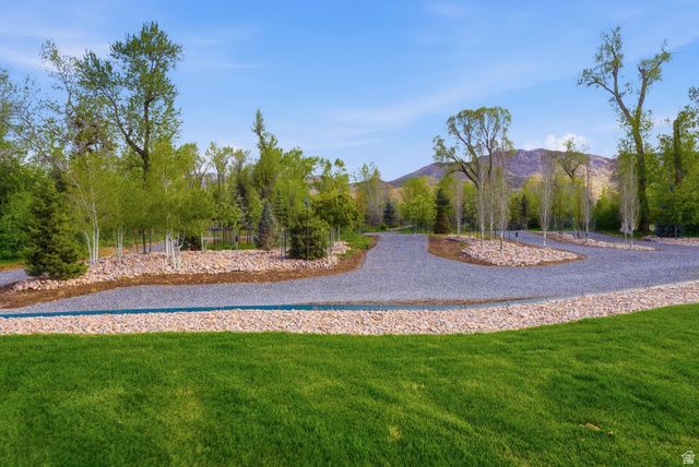1034 S 9150 E, Huntsville, UT 84317