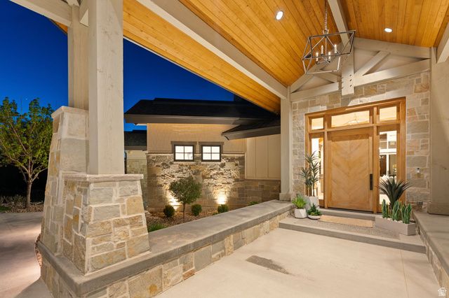 1034 S 9150 E, Huntsville, UT 84317