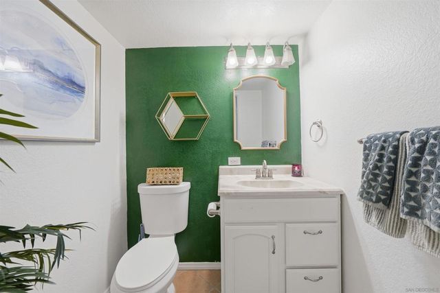 403 Horizon View Dr, Chula Vista, CA 91910