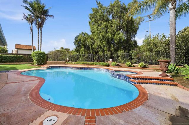 403 Horizon View Dr, Chula Vista, CA 91910
