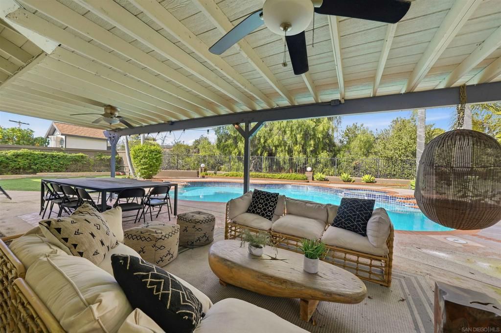 Image 28 of property listing at 403 Horizon View Dr, Chula Vista, CA 91910
