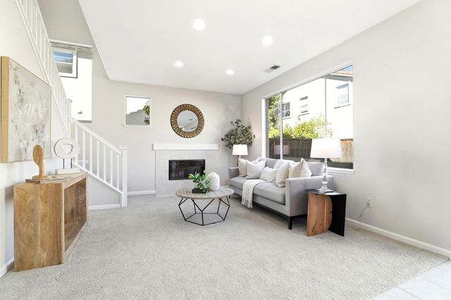 37521 Summer Holly Cmn, Fremont, CA 94536