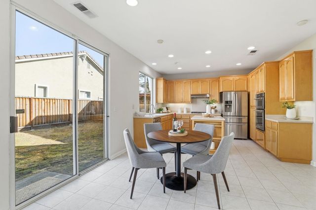 37521 Summer Holly Cmn, Fremont, CA 94536