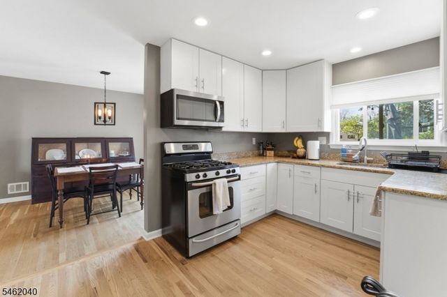 313 N Gaston Ave, Somerville Boro, NJ 08876