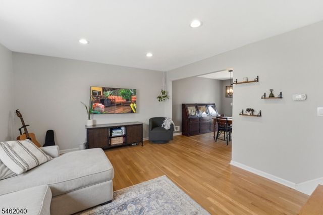 313 N Gaston Ave, Somerville Boro, NJ 08876