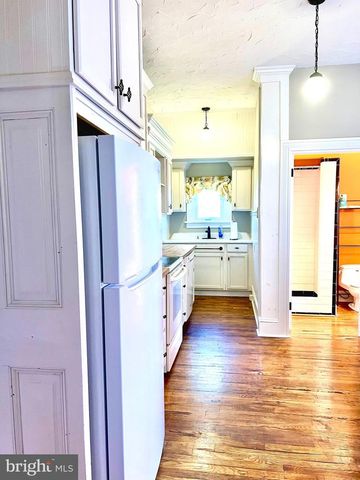 213 E ROSS ST, Lancaster, PA 17602