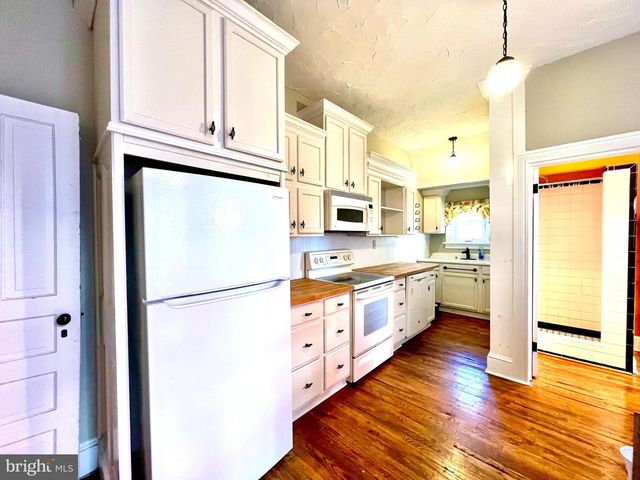 213 E ROSS ST, Lancaster, PA 17602