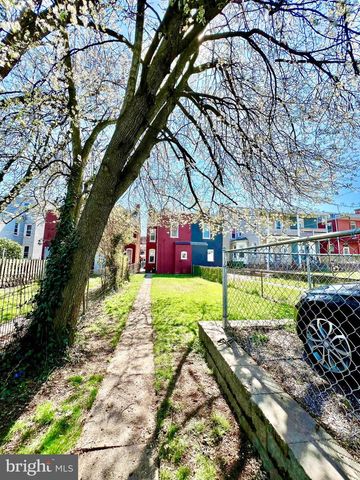 213 E ROSS ST, Lancaster, PA 17602