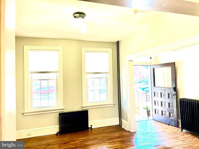 213 E ROSS ST, Lancaster, PA 17602