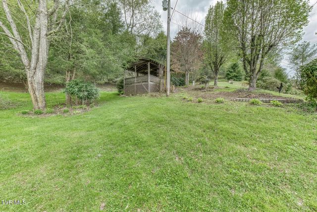 261 Calvary Lane, Mountain City, TN 37683