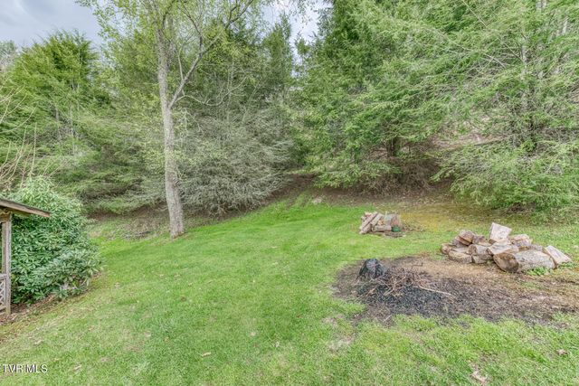 261 Calvary Lane, Mountain City, TN 37683