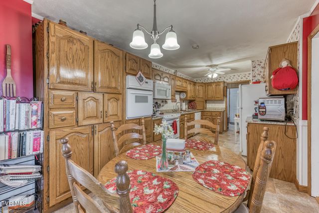 261 Calvary Lane, Mountain City, TN 37683