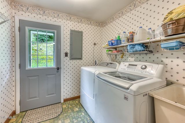 261 Calvary Lane, Mountain City, TN 37683