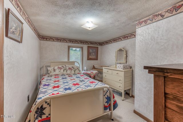 261 Calvary Lane, Mountain City, TN 37683