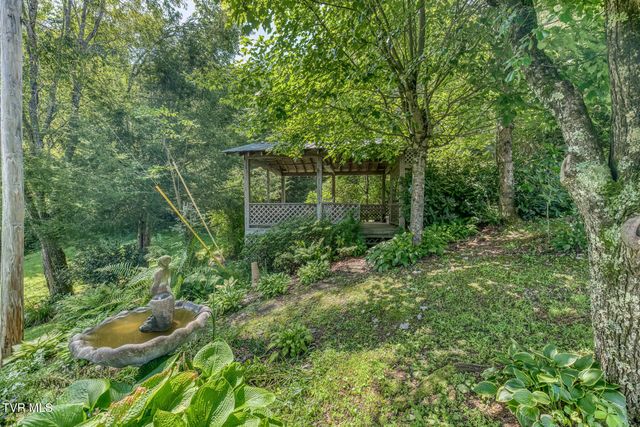 261 Calvary Lane, Mountain City, TN 37683