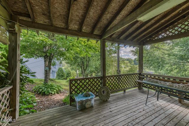 261 Calvary Lane, Mountain City, TN 37683