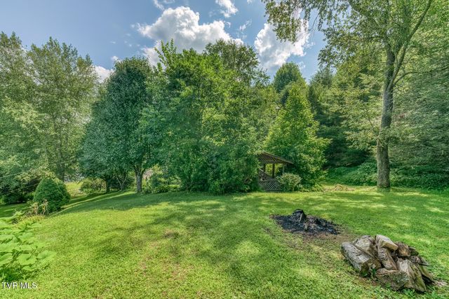 261 Calvary Lane, Mountain City, TN 37683