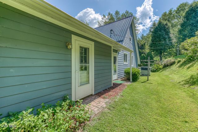 261 Calvary Lane, Mountain City, TN 37683