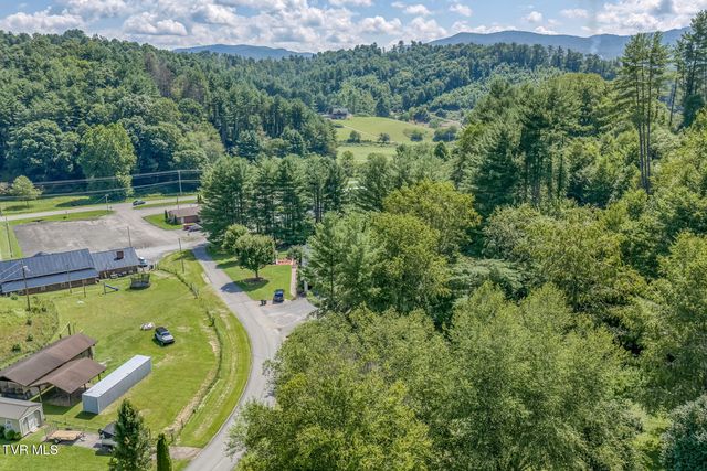 261 Calvary Lane, Mountain City, TN 37683