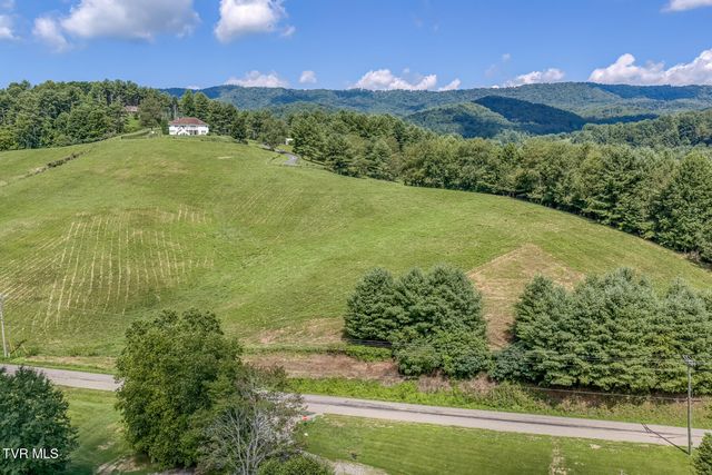 261 Calvary Lane, Mountain City, TN 37683