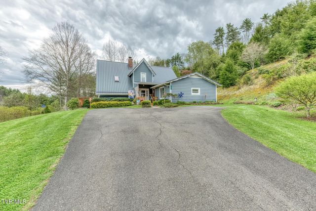 261 Calvary Lane, Mountain City, TN 37683