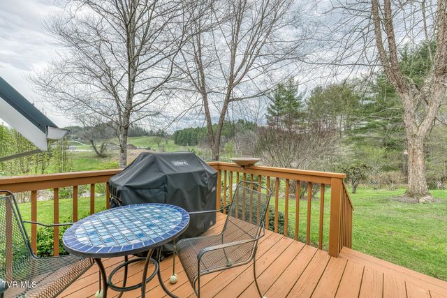 261 Calvary Lane, Mountain City, TN 37683