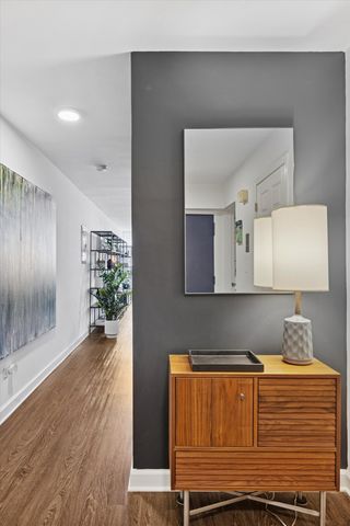 2726 Central Street 2D, Evanston, IL 60201