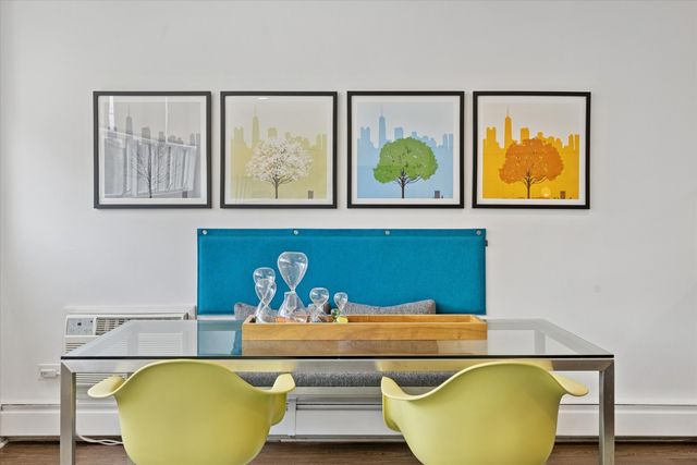 2726 Central Street 2D, Evanston, IL 60201