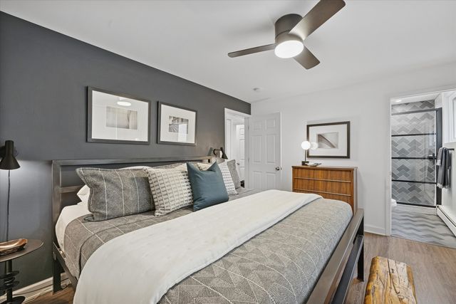 2726 Central Street 2D, Evanston, IL 60201