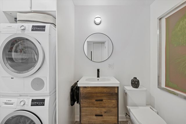 2726 Central Street 2D, Evanston, IL 60201