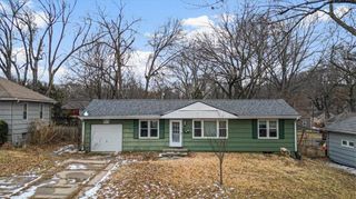 8513 Riggs Street, Overland Park, KS 66212