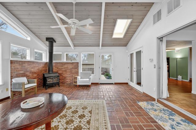 6430 Rexford Way, Carmichael, CA 95608